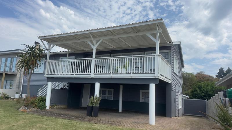 5 Bedroom Property for Sale in Reebok Western Cape